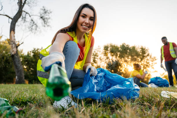Best Yard Waste Removal  in Johnsburg, IL